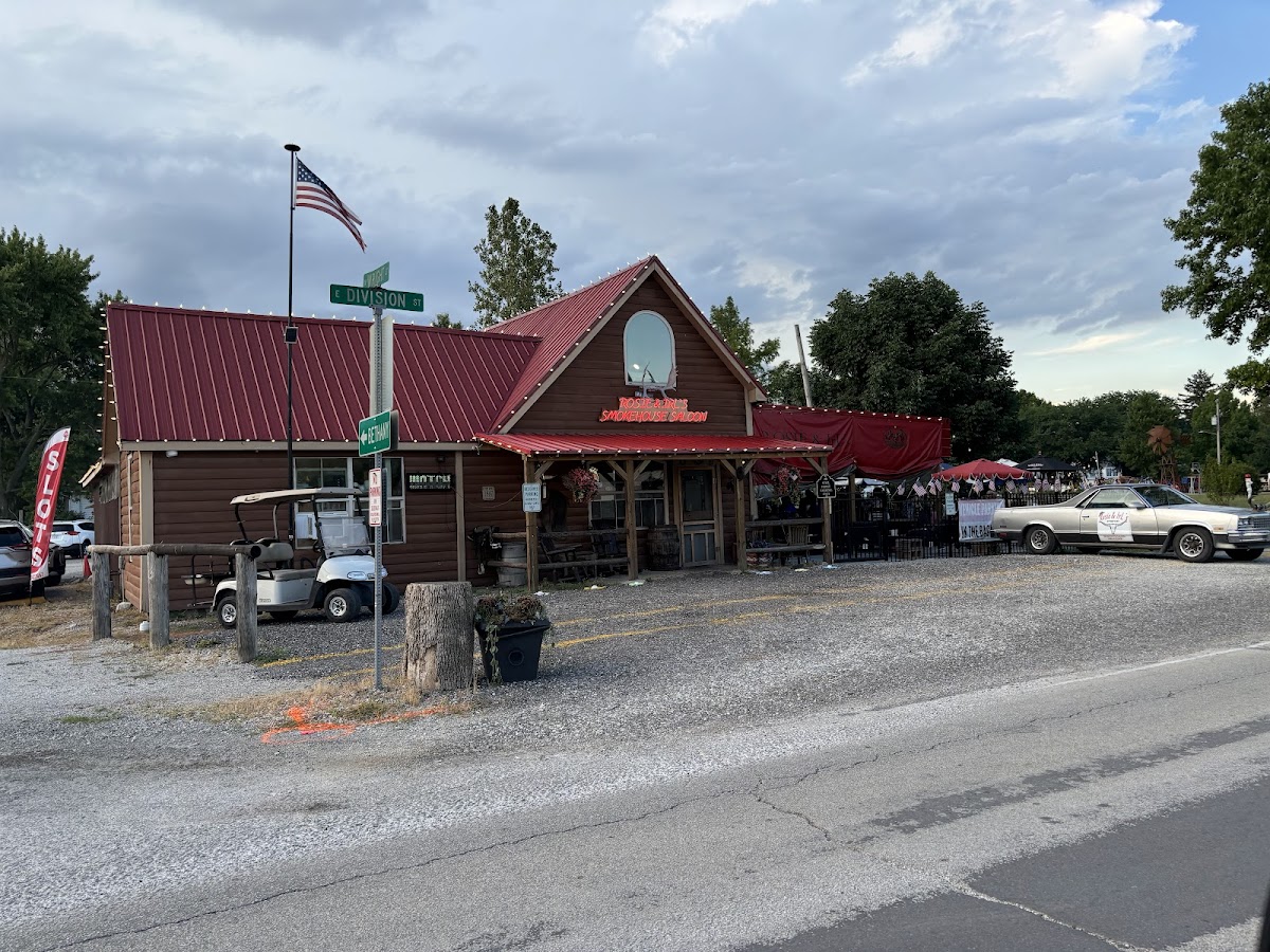 Rosie & Irl's Smokehouse And Saloon